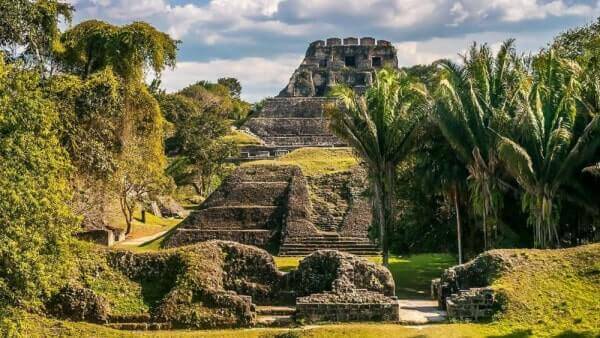 Private Xunantunich Mayan Ruin Tour from Belize City