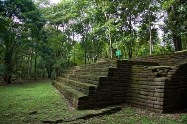 Nim li Punit Mayan Ruin and The Living Maya Experience